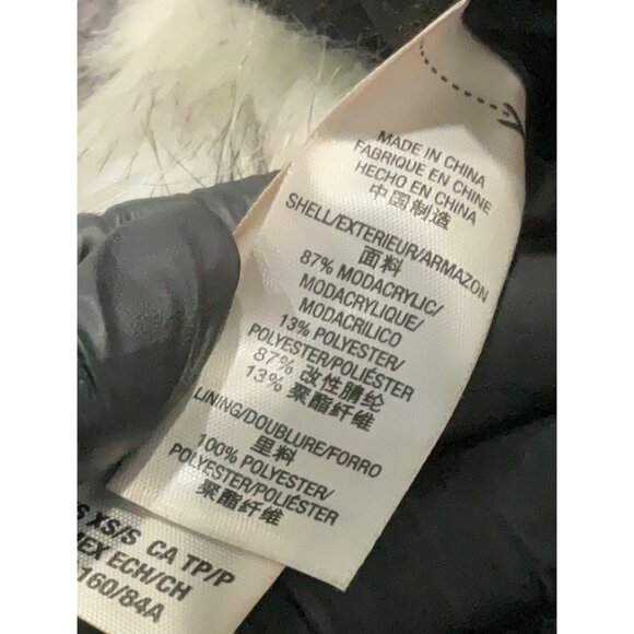 Vtg Y2K Juicy Couture Faux Fur White Gray Shawl Plunge Collar Wrap | Old Money S - Picture 6 of 7